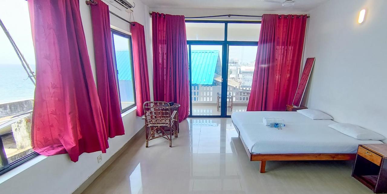 Packbag Beach Hotel Kovalam Bagian luar foto