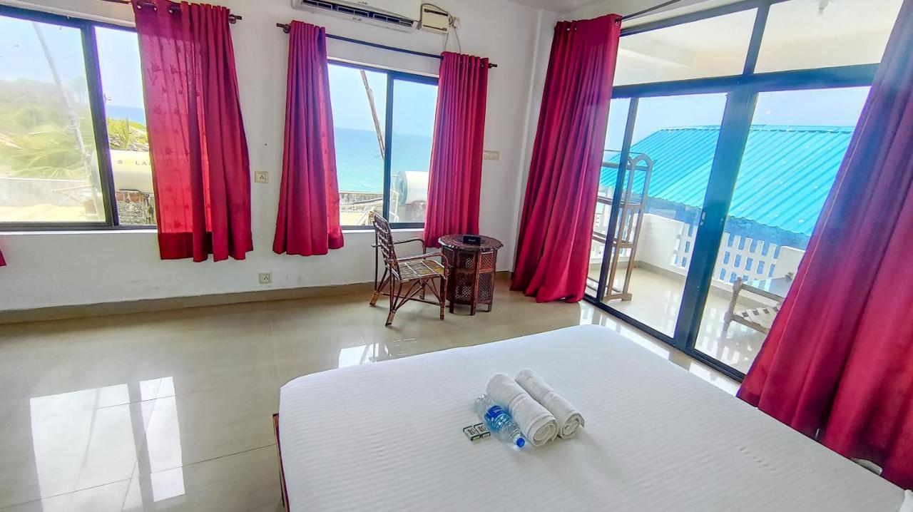 Packbag Beach Hotel Kovalam Bagian luar foto